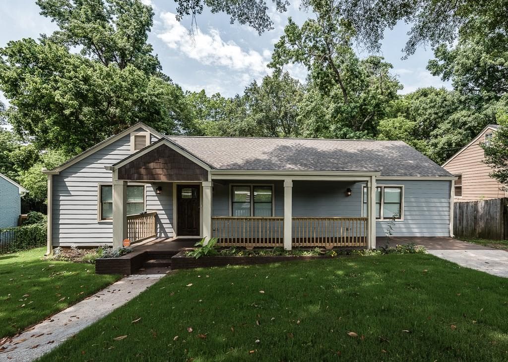 3 bedroom, 1,327 sq ft single family residence sold at 1895 Flat Shoals Road, Atlanta, GA 30316