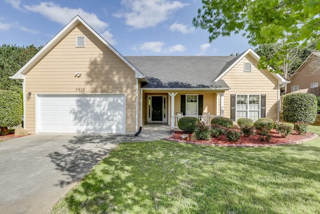 5919 Sycamore Ridge Drive, Sugar Hill, GA 30518 — most recent listing photo