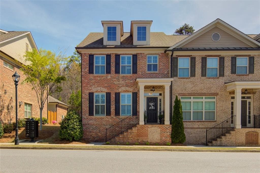 3 bedroom, 1,867 sq ft townhouse sold at 4138 Baverton Drive, Suwanee, GA 30024