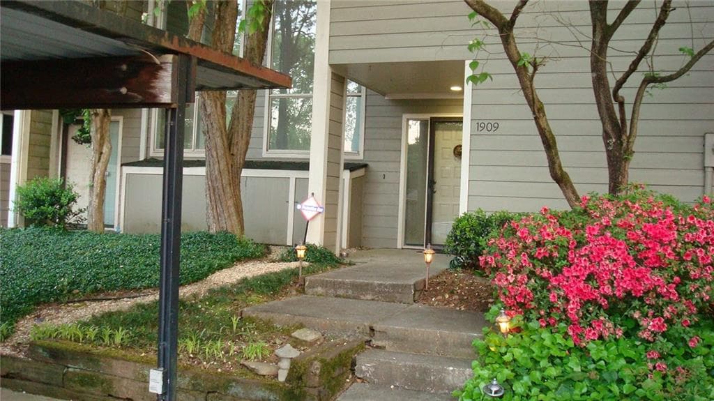 1909 Variations Drive, Atlanta, GA 30329 — most recent listing photo