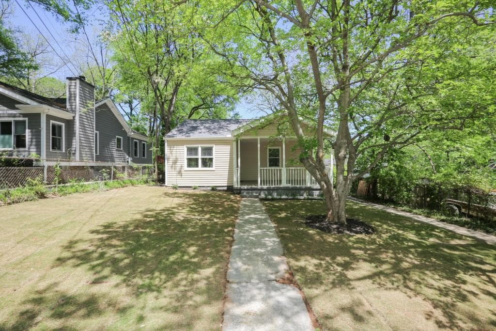 3 bedroom, 1,279 sq ft single family residence sold at 1238 Colmer Avenue, Atlanta, GA 30317