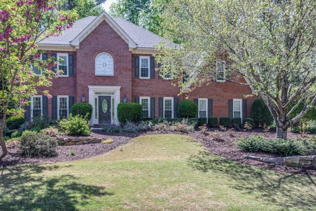 5 bedroom, 3,493 sq ft single family residence sold at 7420 Chestwick Court, Atlanta, GA 30350