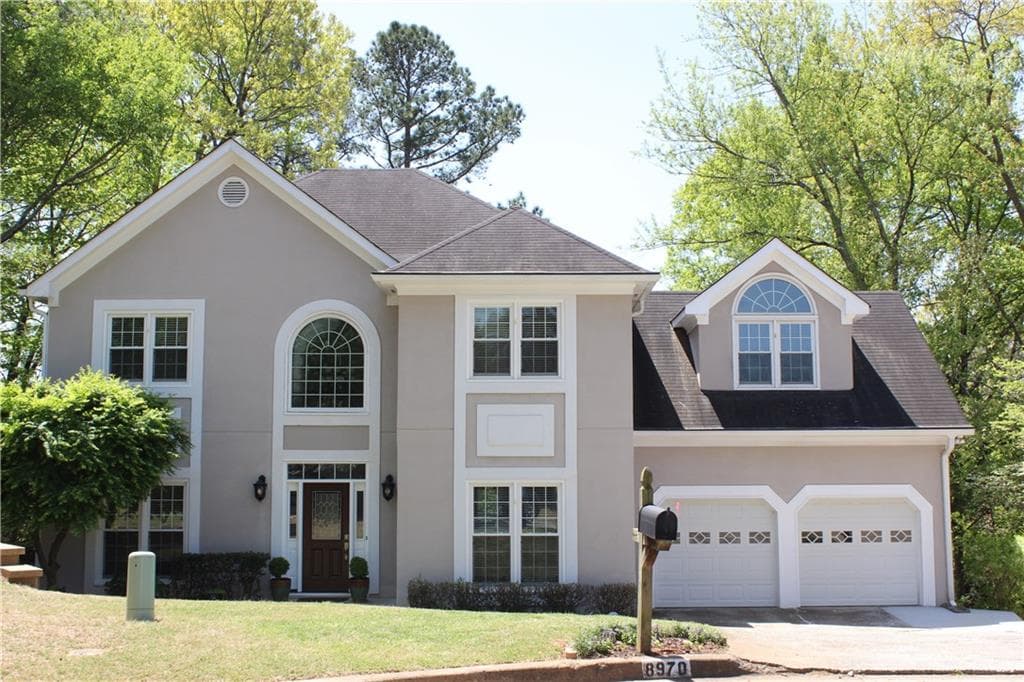 4 bedroom, 3,553 sq ft single family residence sold at 8970 Ridgestone Court, Roswell, GA 30076