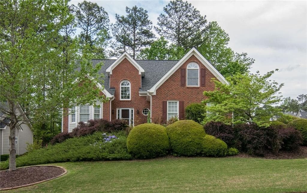 4 bedroom, 3,214 sq ft single family residence sold at 515 Hunt River Way, Suwanee, GA 30024