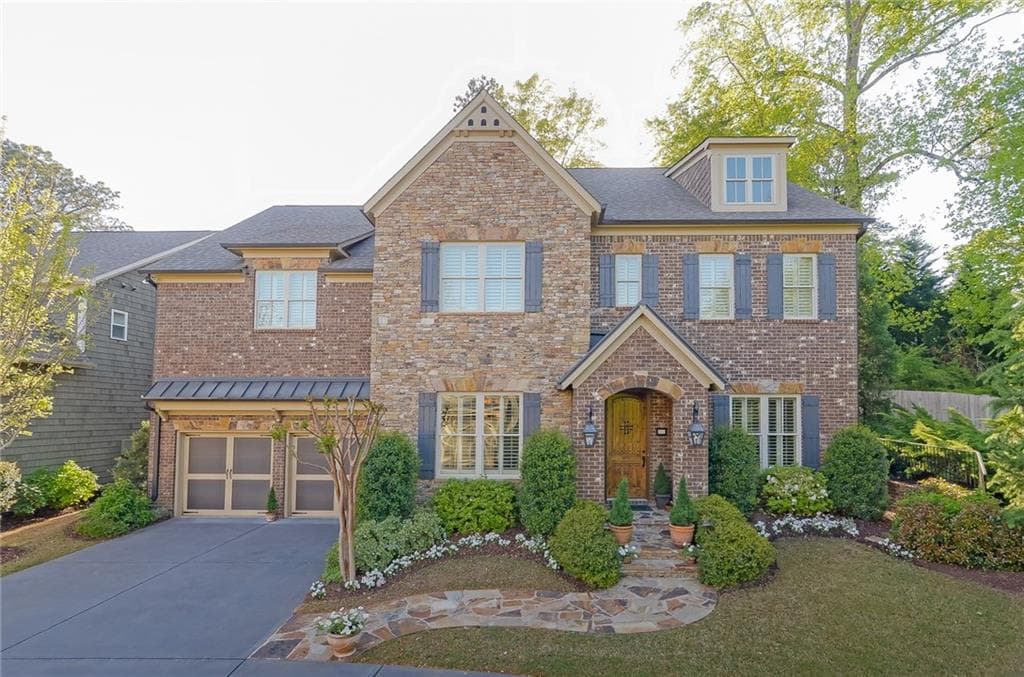 4 bedroom, 3,330 sq ft single family residence sold at 322 Valley Brook Way, Atlanta, GA 30342