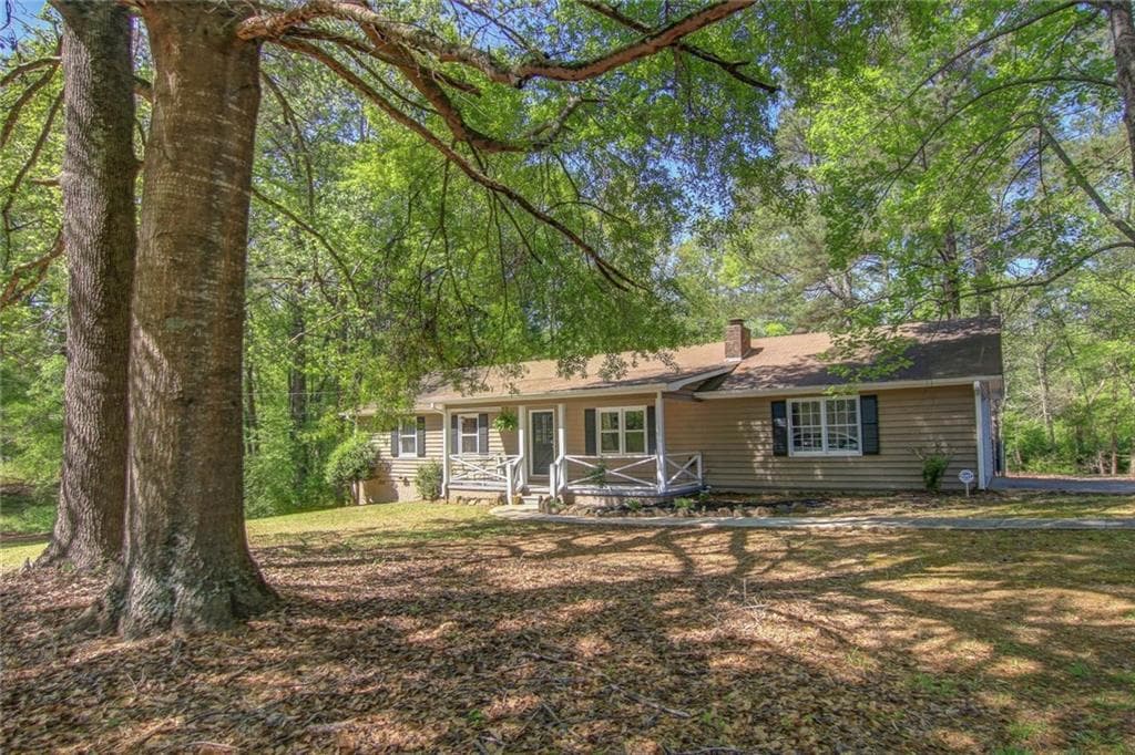 3 bedroom, 1,590 sq ft single family residence sold at 25 BEAVER RUN Road, Covington, GA 30016