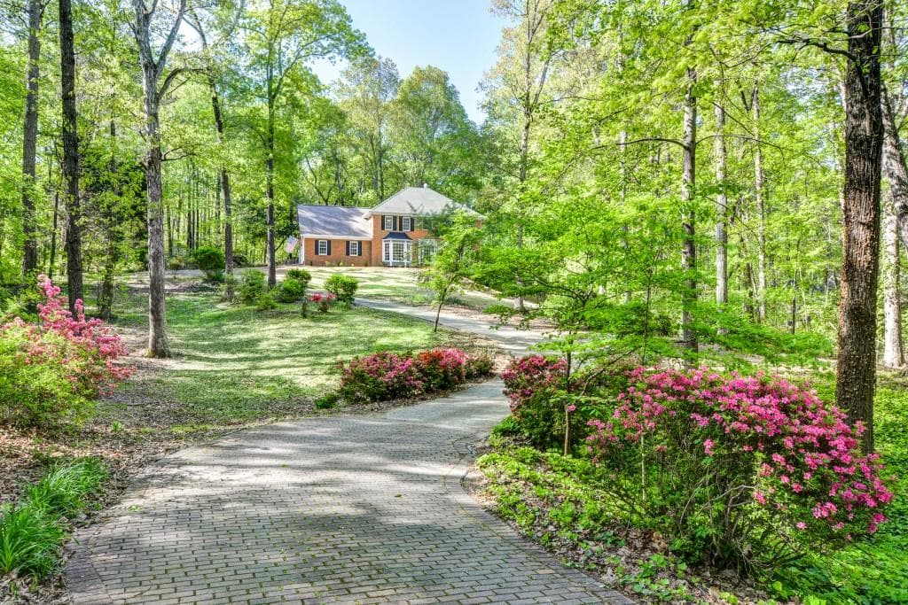 5 bedroom, 4,703 sq ft single family residence sold at 3600 Jefferson Township Parkway, Marietta, GA 30066
