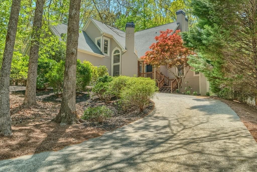 5 bedroom, 3,710 sq ft single family residence sold at 110 Providence Plantation Drive, Alpharetta, GA 30004