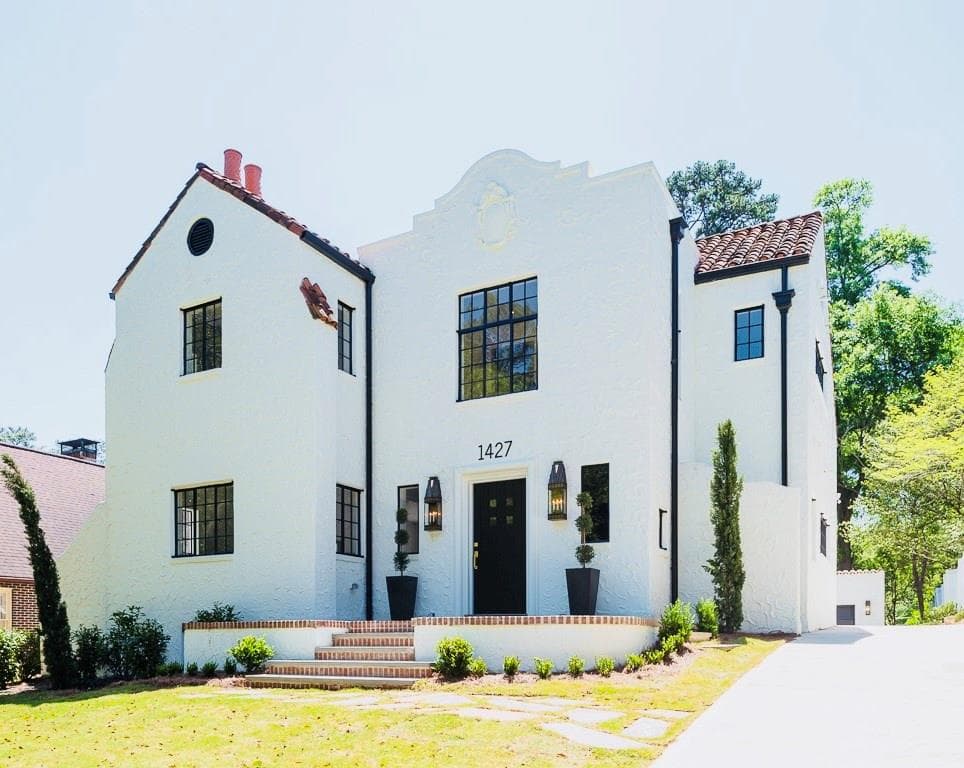 5 bedroom, 3,102 sq ft single family residence sold at 1427 Emory Road, Atlanta, GA 30306