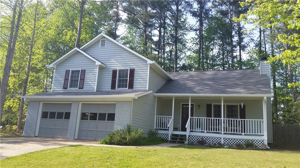 4 bedroom, 1,996 sq ft single family residence sold at 4041 E Spring Meadow Drive, Acworth, GA 30101