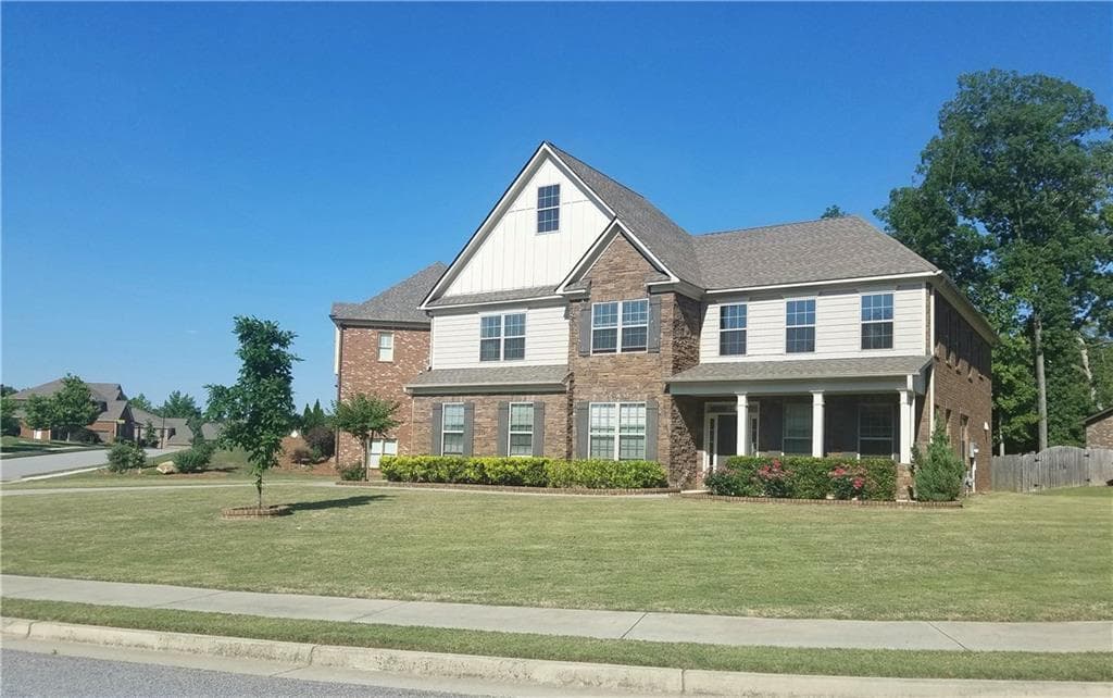 5 bedroom, 3,782 sq ft single family residence sold at 2458 Brook Park Trail, Snellville, GA 30078