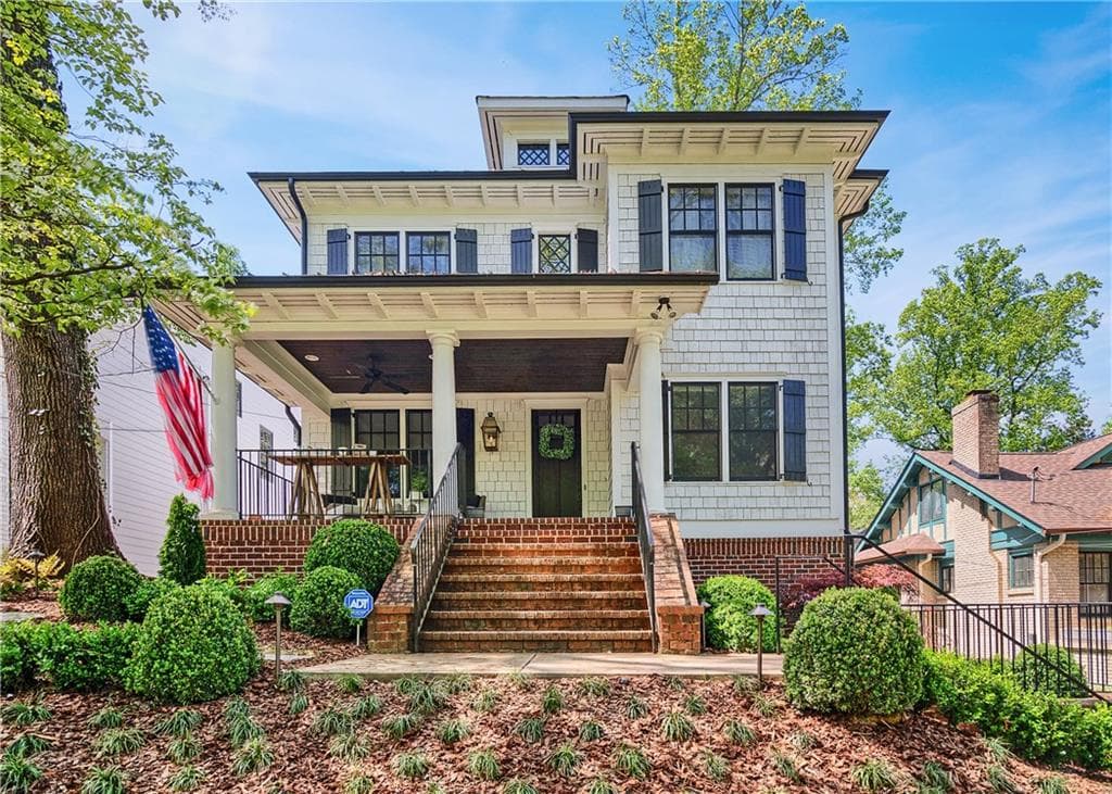 5 bedroom, 4,384 sq ft single family residence sold at 1366 N Morningside Drive, Atlanta, GA 30306
