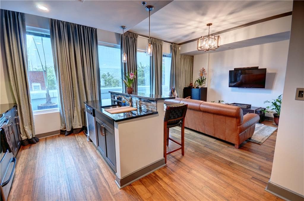1 bedroom, 768 sq ft condominium sold at 44 Peachtree Place 427, Atlanta, GA 30309