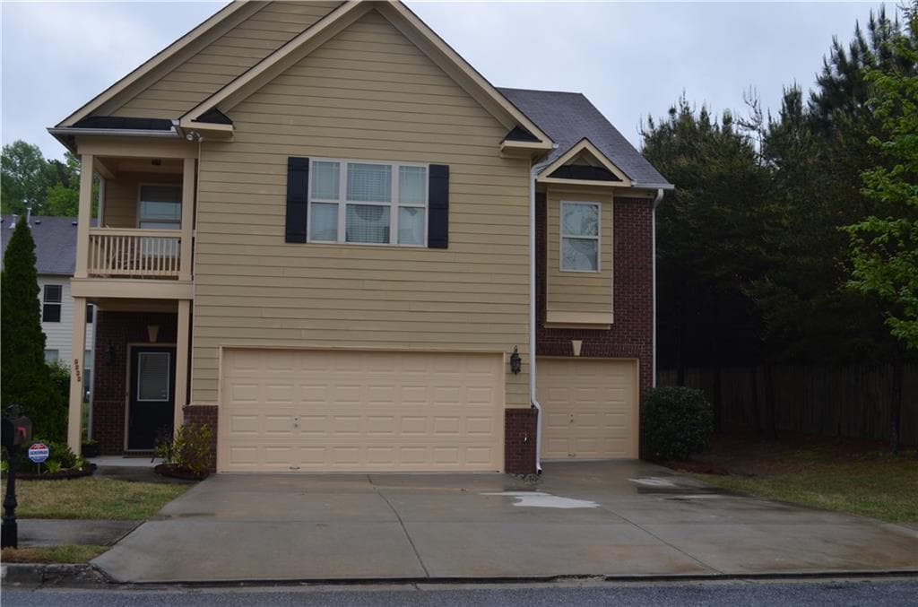 7666 Battle Way, Fairburn, GA 30213 — most recent listing photo