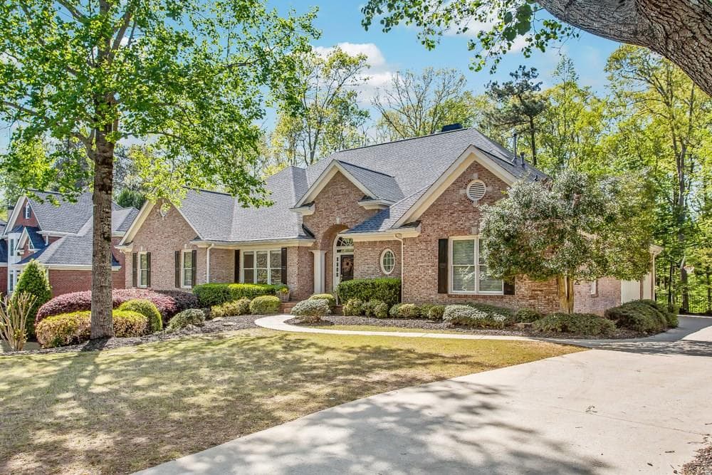 5 bedroom, 3,739 sq ft single family residence sold at 130 Highland Oaks Court, Milton, GA 30004