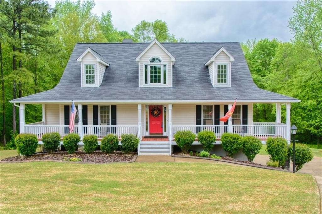 4 bedroom, 2,454 sq ft single family residence sold at 923 Whitby Drive, Douglasville, GA 30134