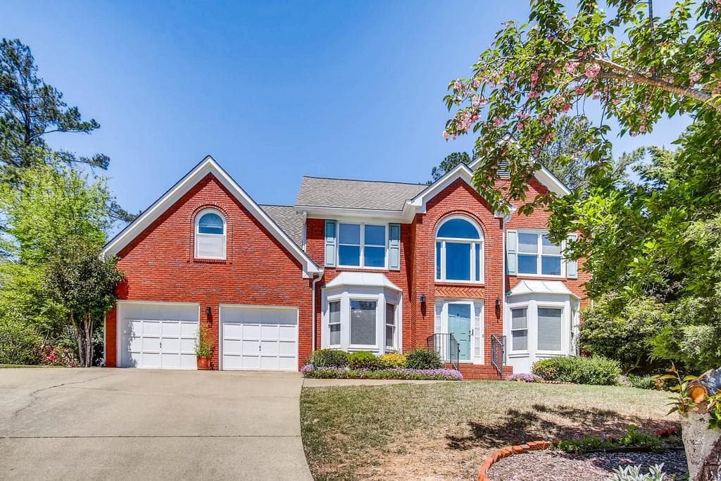 6 bedroom, 3,734 sq ft single family residence sold at 1234 Brenda Court, Acworth, GA 30101