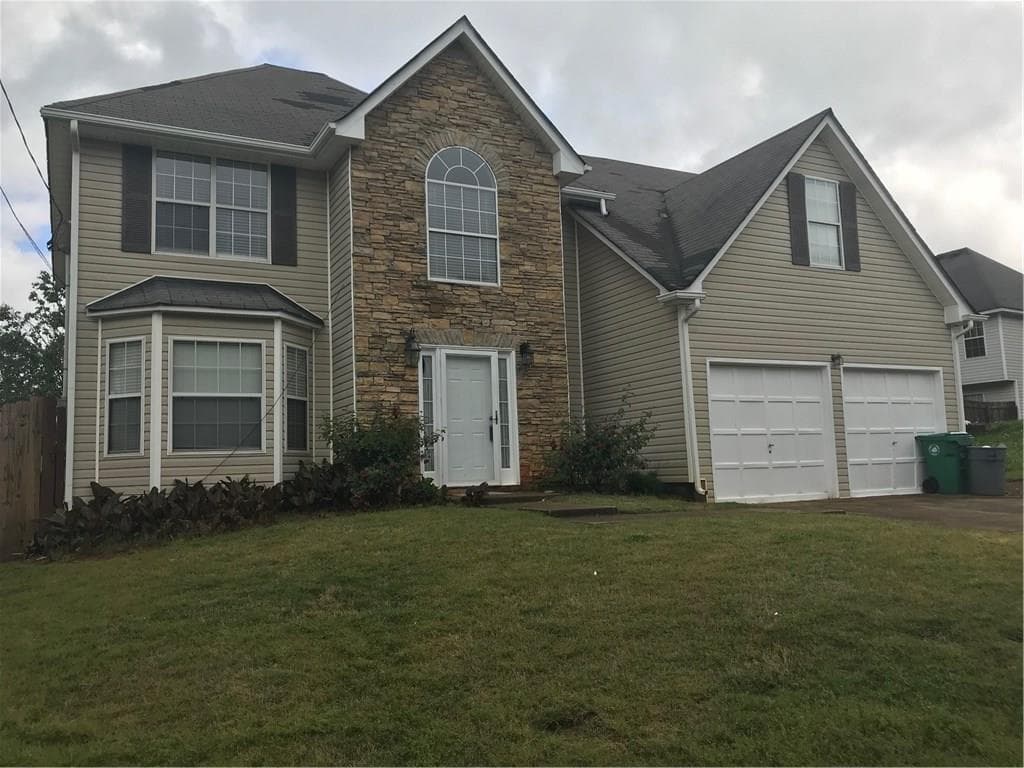 4 bedroom, 2,552 sq ft single family residence sold at 7546 Mountain Creek Bluff, Lithonia, GA 30058