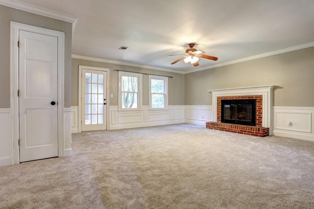 5 bedroom, 3,489 sq ft single family residence sold at 11935 N Hickory Trace, Alpharetta, GA 30004
