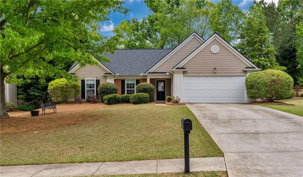 3 bedroom, 1,842 sq ft single family residence sold at 7370 Brassfield Drive, Cumming, GA 30041