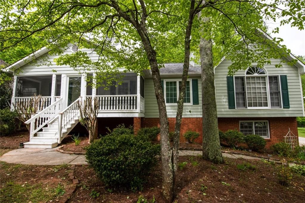 4 bedroom single family residence sold at 3909 Marguerite Drive, Acworth, GA 30101