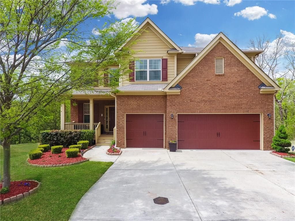 6 bedroom, 5,880 sq ft single family residence sold at 570 Nichols View Way, Suwanee, GA 30024
