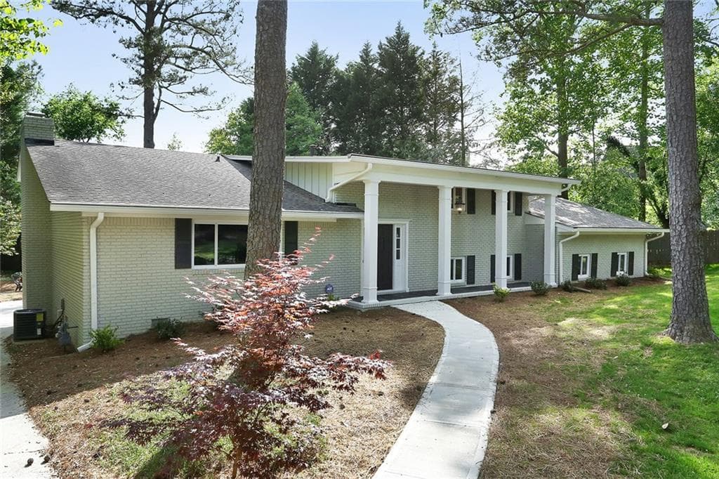 4 bedroom, 2,362 sq ft single family residence sold at 1315 Old Johnson Ferry Road, Brookhaven, GA 30319