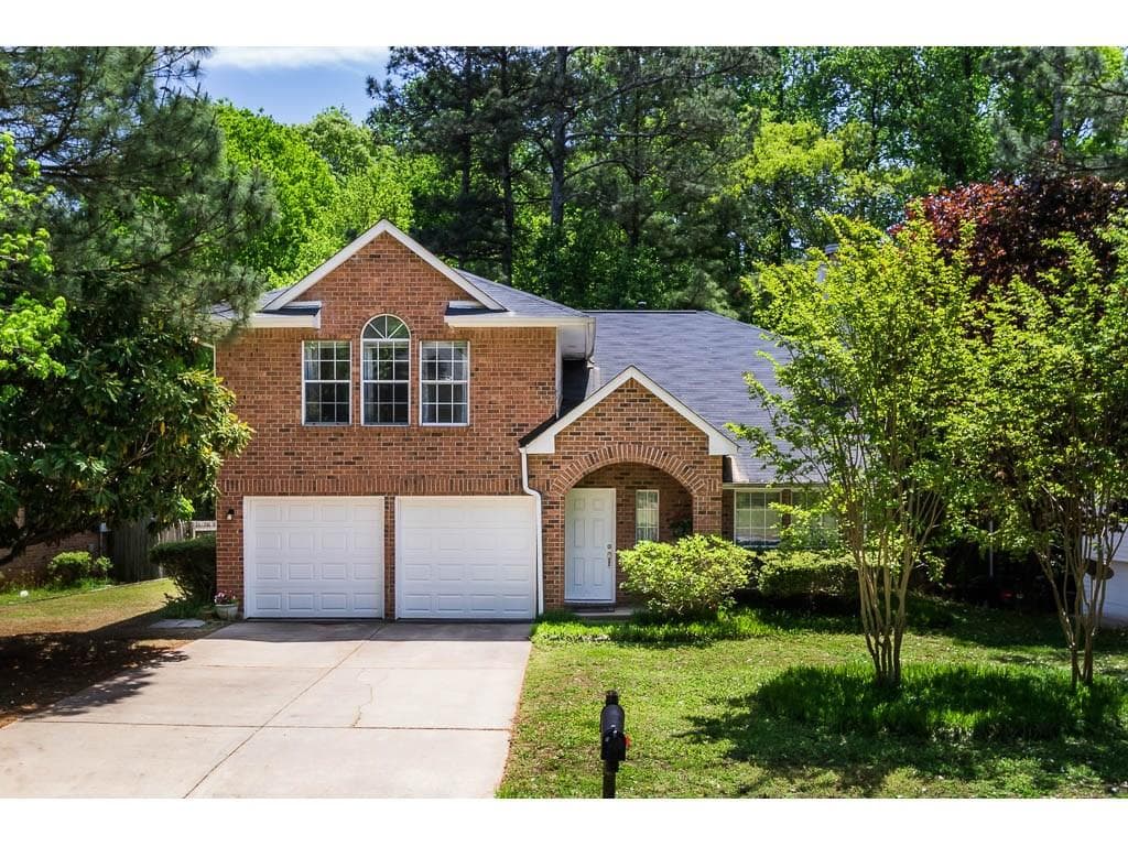 3 bedroom, 2,565 sq ft single family residence sold at 10875 Mortons Crossing, Alpharetta, GA 30022