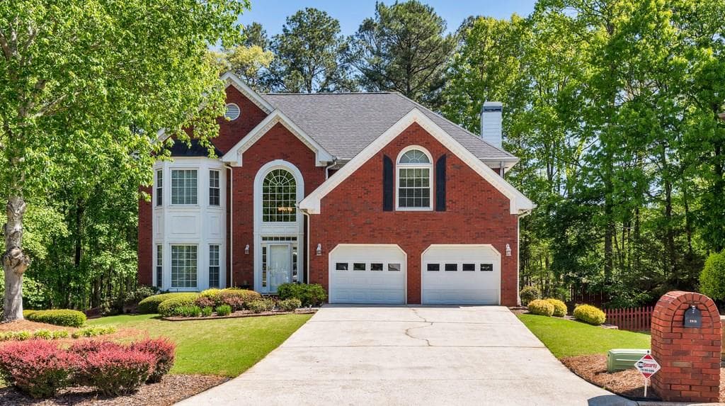 6 bedroom, 4,043 sq ft single family residence sold at 1918 DE WINTON Place, Lawrenceville, GA 30043