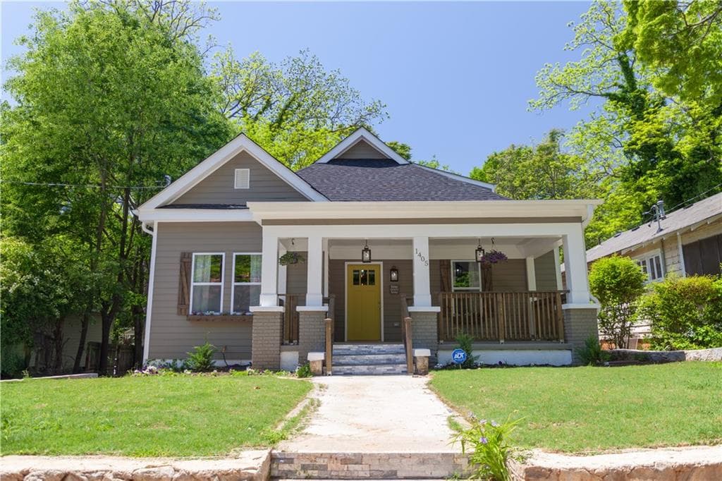4 bedroom, 3,150 sq ft single family residence sold at 1405 Desoto Avenue, Atlanta, GA 30310