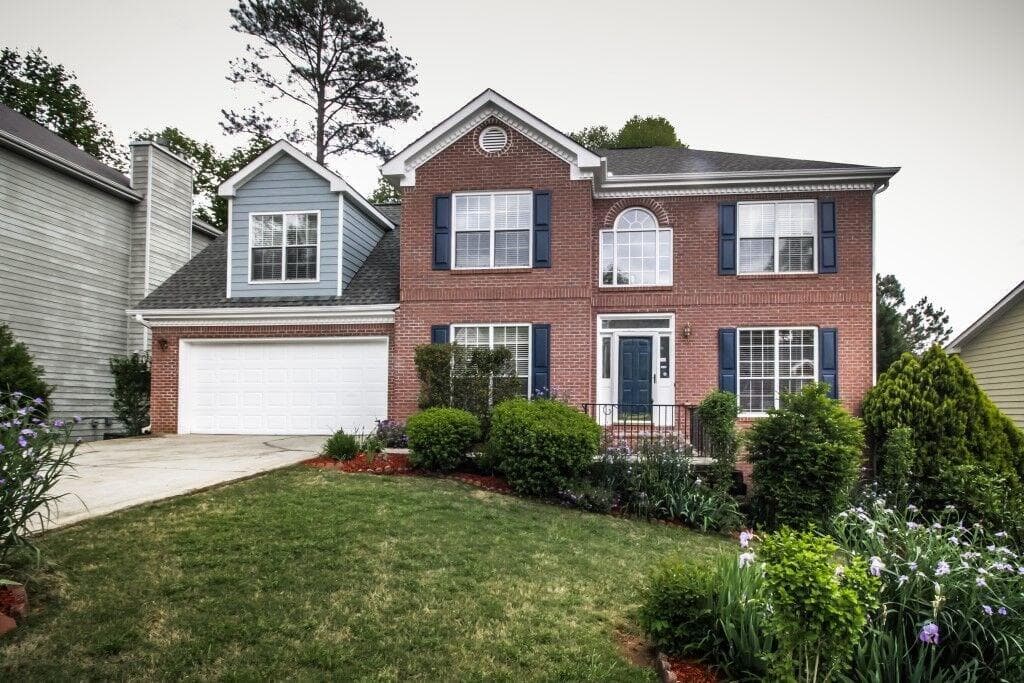 4 bedroom, 2,052 sq ft single family residence sold at 1570 Ox Bridge Court, Lawrenceville, GA 30043