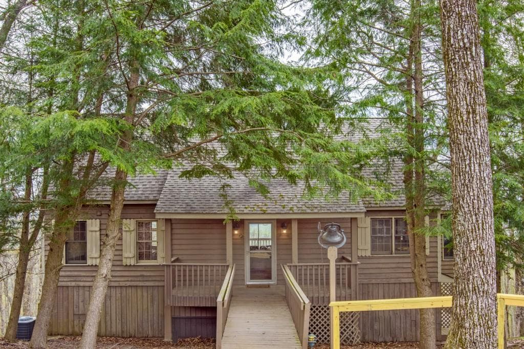 375 Sanderlin Mountain Drive, Big Canoe, GA 30143 — most recent listing photo