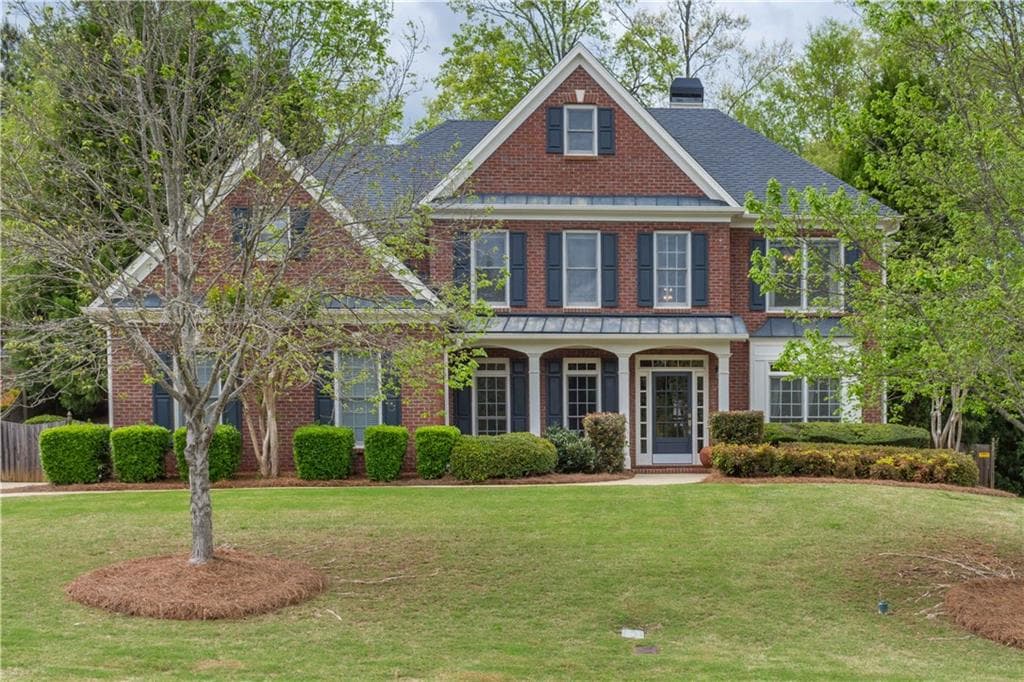 4 bedroom, 2,869 sq ft single family residence sold at 4100 Hillcrest View Court, Suwanee, GA 30024
