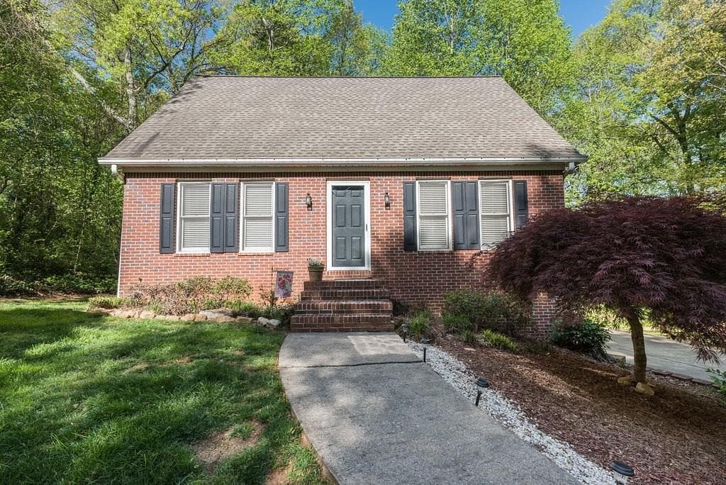 185 Mountainview Circle, Canton, GA 30115 — most recent listing photo
