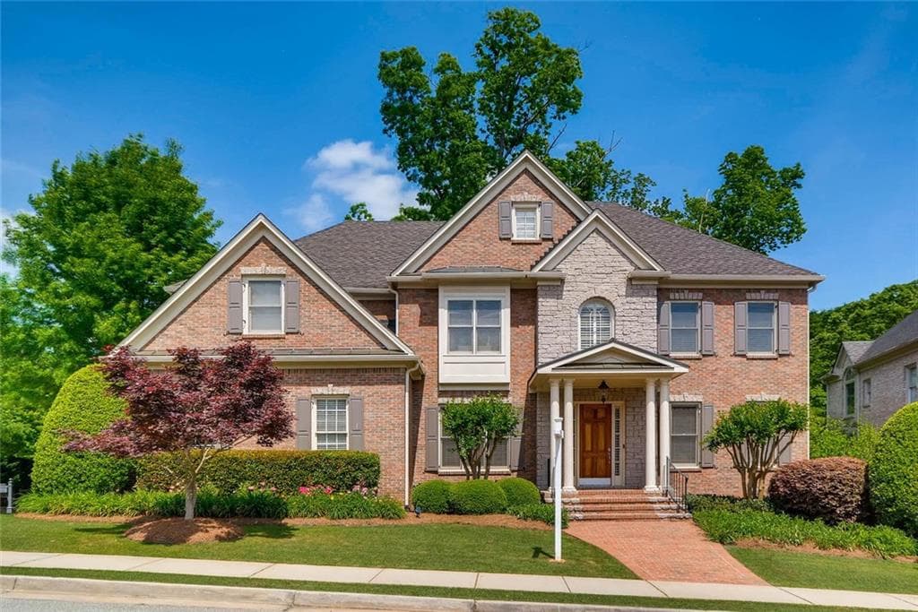 6 bedroom, 5,185 sq ft single family residence sold at 1104 Bluffhaven Way, Brookhaven, GA 30319