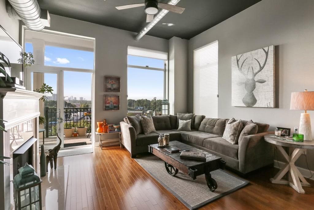 2 bedroom, 1,270 sq ft condominium sold at 3820 Roswell Road 802, Atlanta, GA 30342