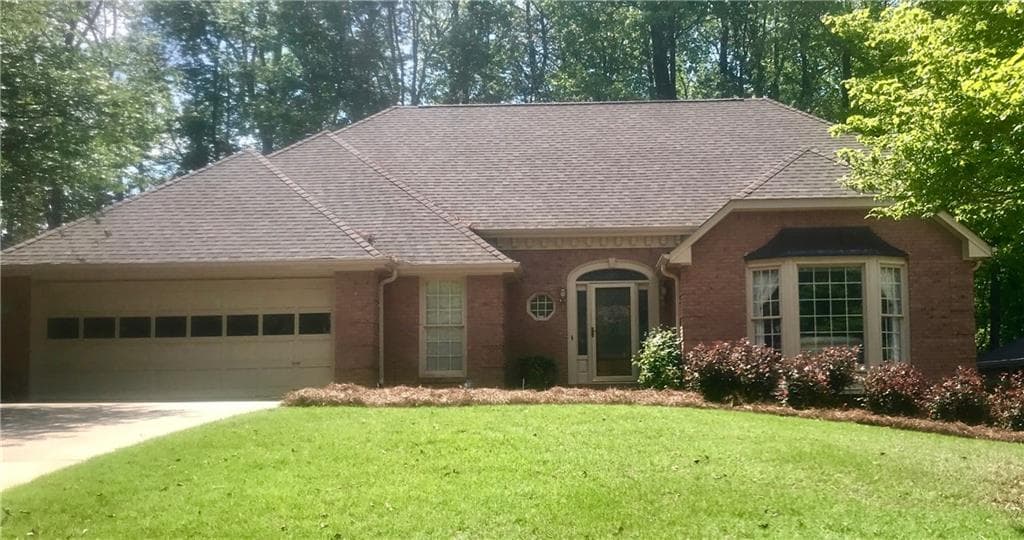 3 bedroom, 2,827 sq ft single family residence sold at 6375 Brookline Court, Cumming, GA 30040