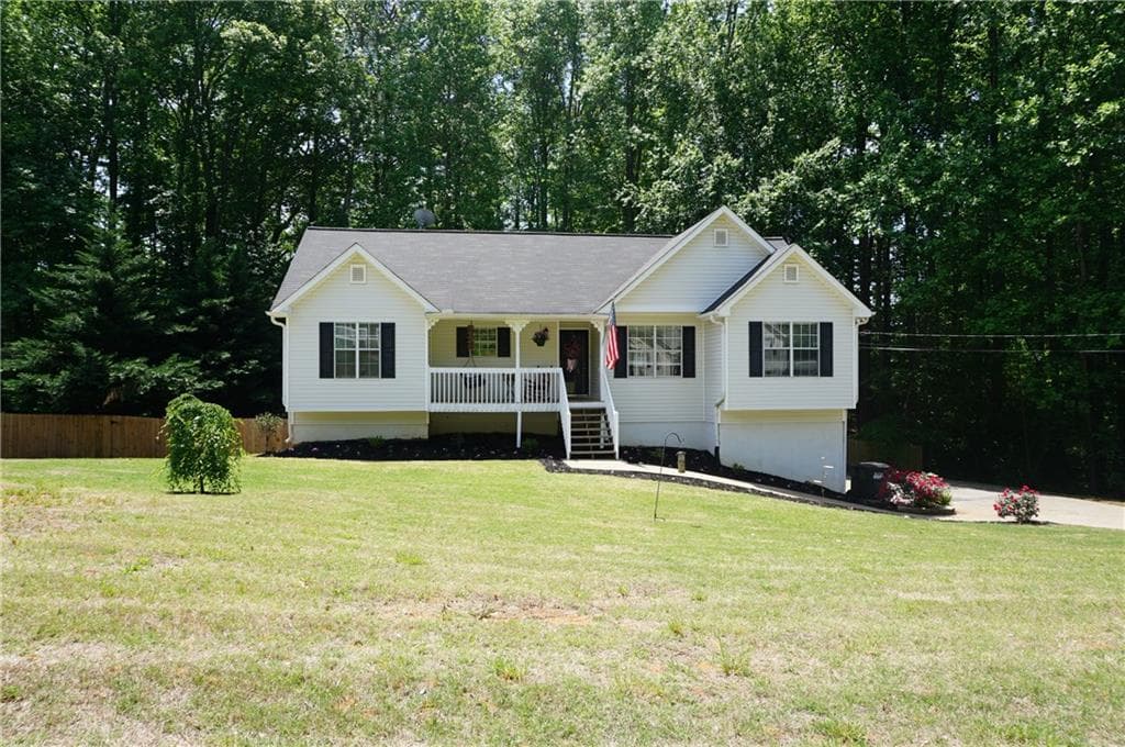 3 bedroom, 1,654 sq ft single family residence sold at 139 Brooks Mill Lane, Dallas, GA 30157