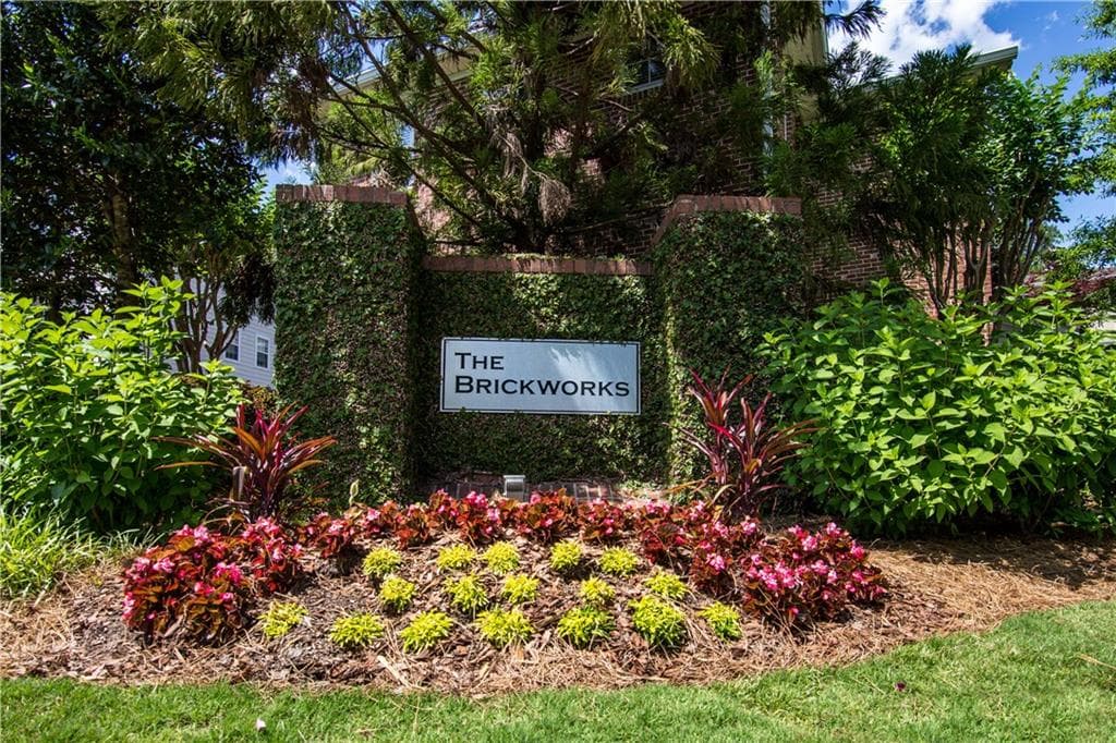 3 bedroom, 1,636 sq ft condominium sold at 100 Brickworks Circle 106, Atlanta, GA 30307