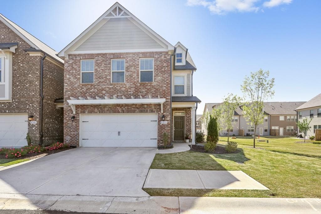 3 bedroom, 2,140 sq ft townhouse sold at 8355 Harlond Way 16, Suwanee, GA 30024