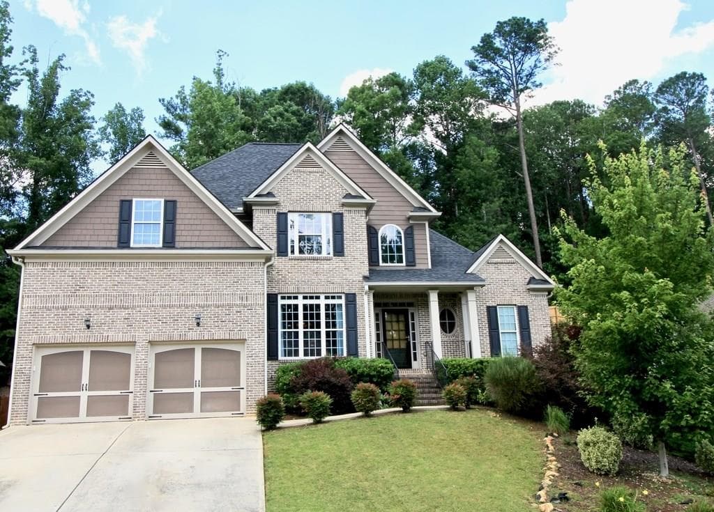 4 bedroom, 2,572 sq ft single family residence sold at 439 Thorn Creek Way, Dallas, GA 30157