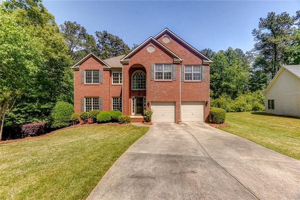5 bedroom, 3,895 sq ft single family residence sold at 4201 Mill Grove Lane, Smyrna, GA 30082