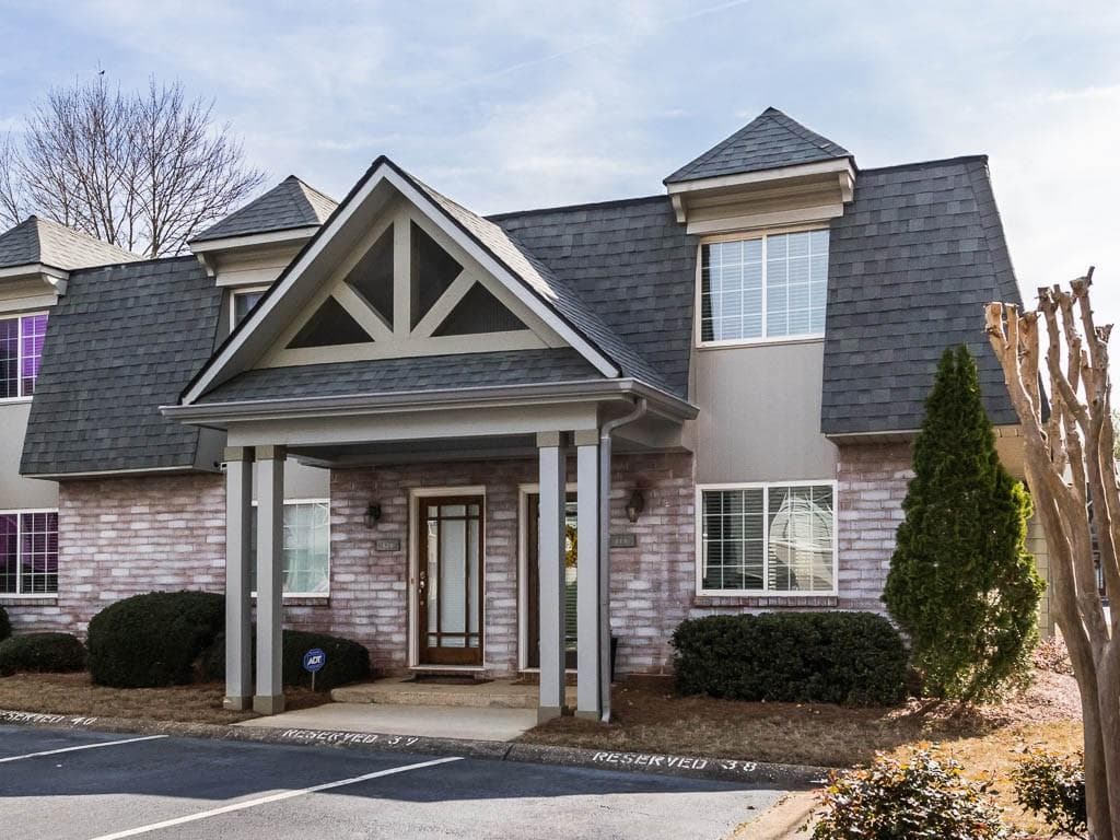 2 bedroom, 986 sq ft condominium sold at 118 Rondak Circle 118, Smyrna, GA 30080