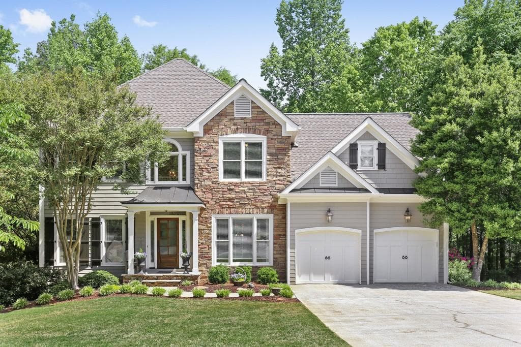5 bedroom single family residence sold at 1155 Lea Drive, Roswell, GA 30076