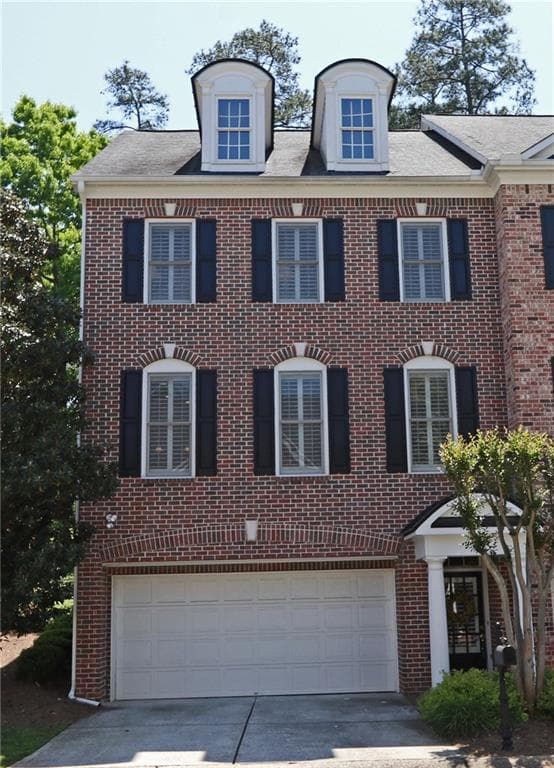 3 bedroom, 2,795 sq ft townhouse sold at 522 Vinings Estates Drive B04, Smyrna, GA 30126