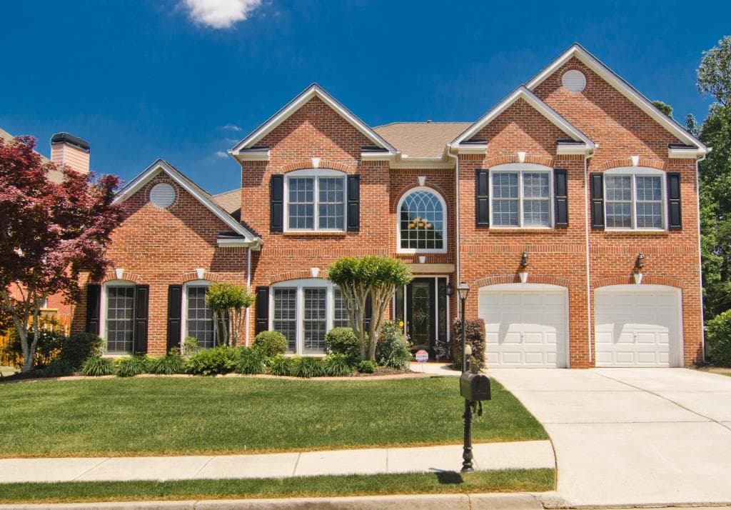 4 bedroom, 4,646 sq ft single family residence sold at 5017 Duxford Drive, Smyrna, GA 30082