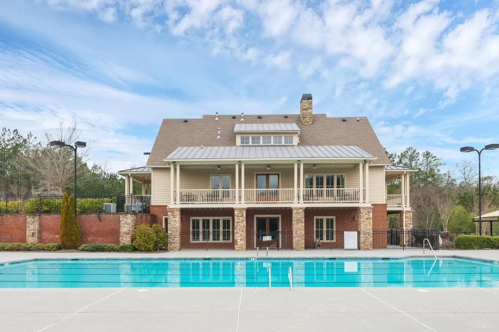 4 bedroom, 2,827 sq ft single family residence sold at 164 Pinnacle Point Court, Dallas, GA 30132