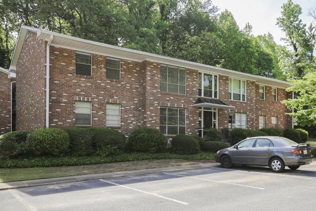 2 bedroom, 923 sq ft condominium sold at 510 Coventry Road 10-C, Decatur, GA 30030