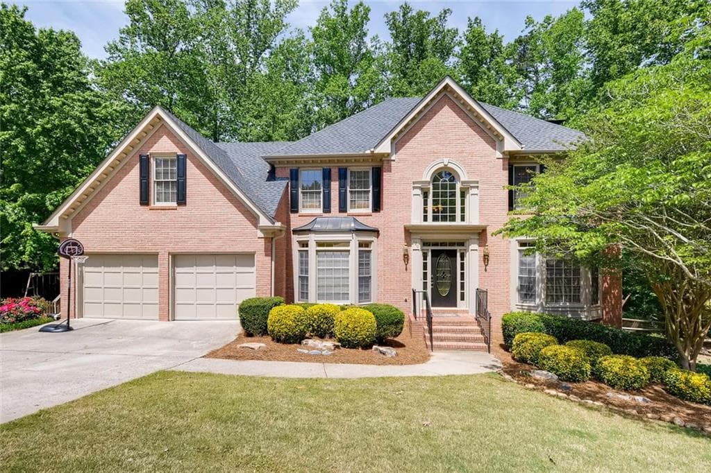 5 bedroom, 2,971 sq ft single family residence sold at 120 Park Brooke Court, Alpharetta, GA 30022