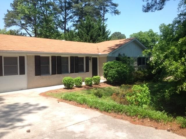 5727 Lorraine Drive, Stone Mountain, GA 30087 — most recent listing photo